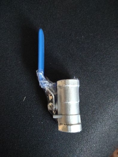 ball valve with blue handle 1/2' Free viewing