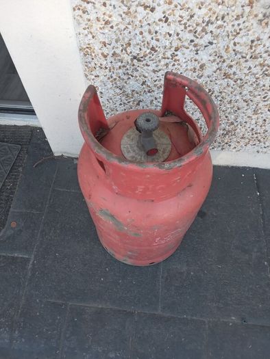 Patio gas bottle (around half full)
