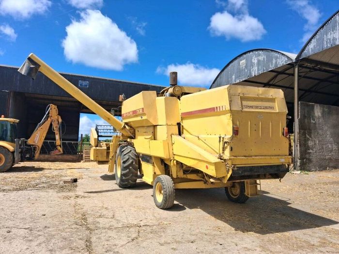 New holland TX 32