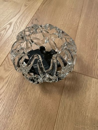 Brand New Gift-Boxed Newgrange Living iNet Ball Candleholder (BNWT)