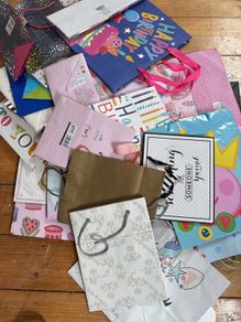 Mixed gift bags. Used once. Most with blank tags