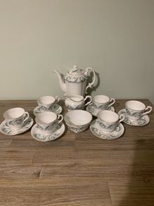 Vintage 15 Piece Royal Standard ''Garland'' China Tea/Coffee Set