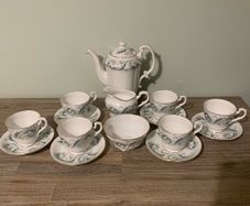Vintage 15 Piece Royal Standard ''Garland'' China Tea/Coffee Set