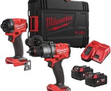 Milwaukee 18v FUEL Drill & Impact Driver Kit - New