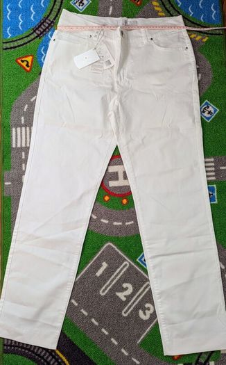 [Brand New with Tags] Dismero Jeans