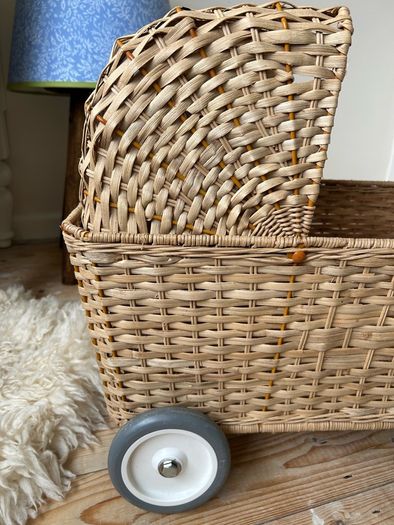 Olli Ella strolley rattan buggy