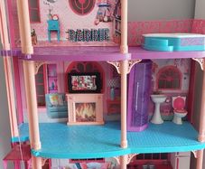 Barbie dream house