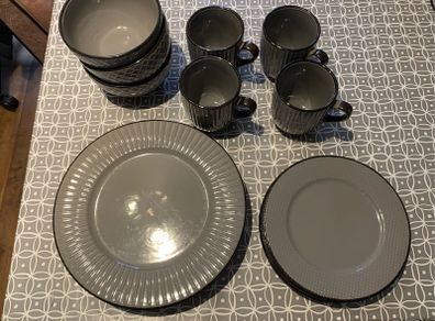 15 piece dinnerware set
