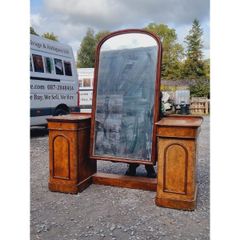 Walnut Dressing Table KAS628