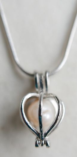 Vintage 18K white Gold Plated Caged Pearl Necklace length 16" - 5,7g