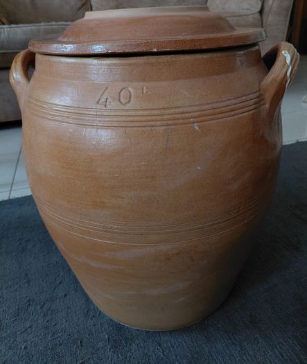 Antique French stoneware glazed pot with lid 40L
