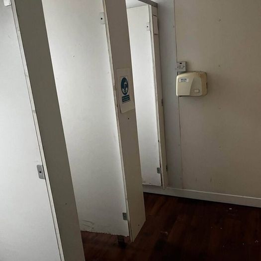 Portable Toilet Cabin 16ft x 10ft  Ladies & Gents