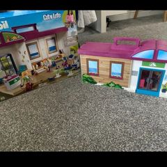 Playmobil vet clinic