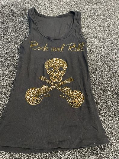 tank top skull