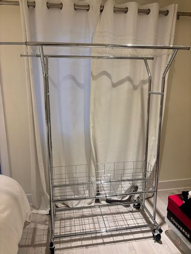 Hanging Rail on wheels