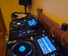 CDJ 3000's plus UDG cases