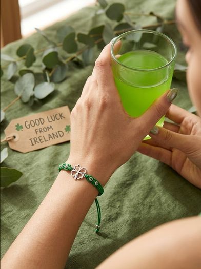Beautiful St. Patrick's Clover Bracelet