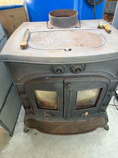 Solid Fuel Evergreen Holly Stove
