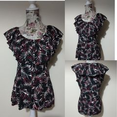 Beautiful Banana Republic Top