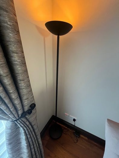 Black lamp