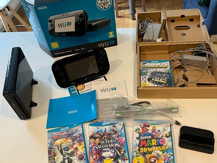 Wii U premium black console Boxed + games