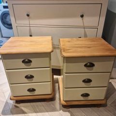 chest of drawers and lockers