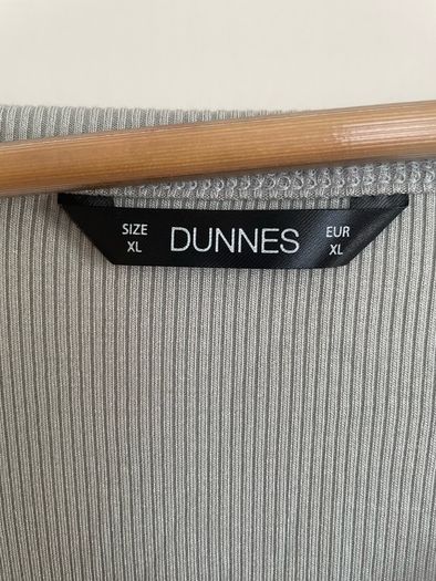 Brand new with tags Dunnes scoop neck light green light ribbed top