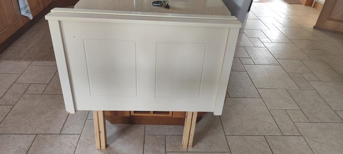 headboard