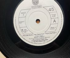 Phil Lynott. Yellow pearl original Irish release