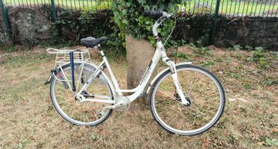 Gazelle - comfortable city dutch bike