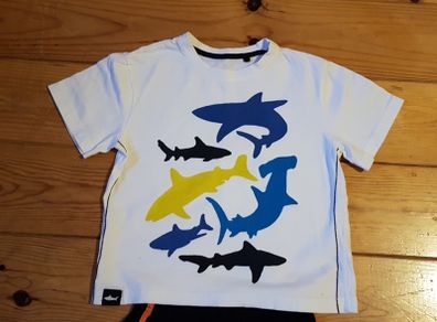 Age 5-6 Shark Pyjamas