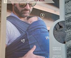 Close Caboo baby carrier