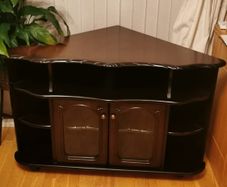 Corner TV unit