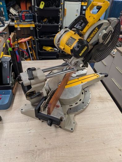 Dewalt 10 inch mitre saw