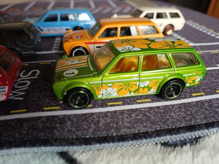 1/64 Hot Wheels Datsun 510 Wagon Lot x 7, Mystery Models, 5 Pack Loose Vgc
