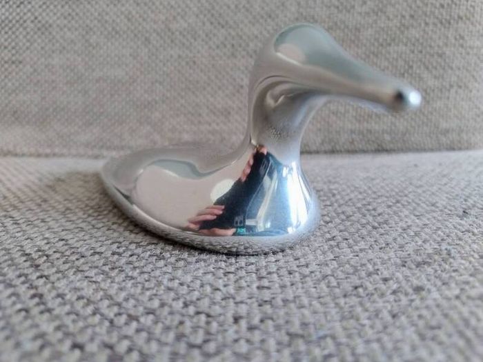 Hoselton Aluminium Sculpture Figurine vintage circa 1970 signed #1555 made in Canada Loon Duck Goose Fowl in very good condition see all photos FREE STANDARD POSTAGE INCLUDED