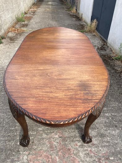 Antique Table - Extending - 2 Leaves
