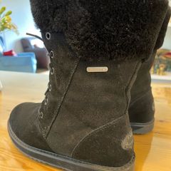 Emu Australia Suede Winter Boots - Brand New