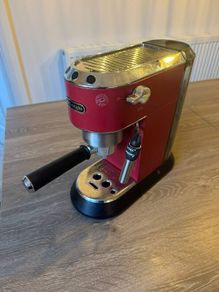 DeLonghi Dedica EC685R Espresso Coffee Machine - Red