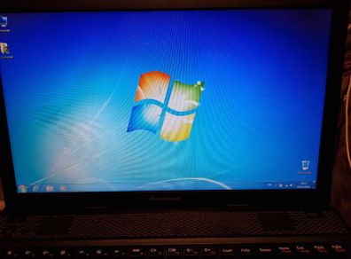 Lenovo 15.6" Laptop with Optical Drive, 2GB Ram, 300GB storage