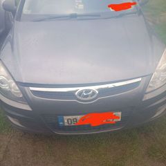 09 Hyundai i30 for breaking