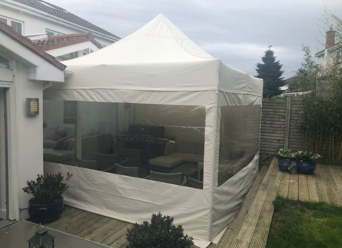 Commercial Quality 4x4m gazebo with sides and cover