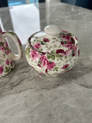 pottery