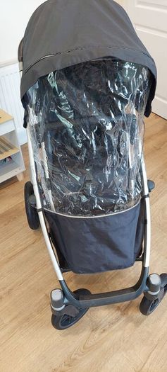 UPPAbaby Vista V2 Travel System Bundle (+Ergobaby 360, BuggyBoard & Changing Bag)