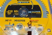 DeWalt extreme disc/blade 210mm 60T. 2 pieces.Bulk sale.