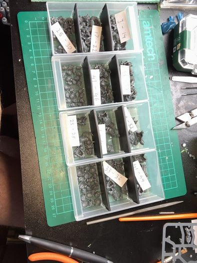 Warhammer 40K spare marine bodies