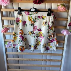 skirt Zara cream floral skirt size medium