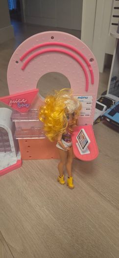 LOL doll house bundle