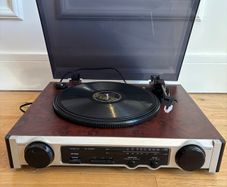 Technosonic MT-PH02 Retro Style 3-Speed Record Player Turntable & Radio