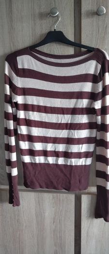Stripes knittied top fits s m  small l strechy